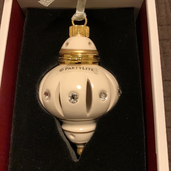 Partylite SmartScents Opulent Ornament with Swarovski Crystals - Picture 7 of 7